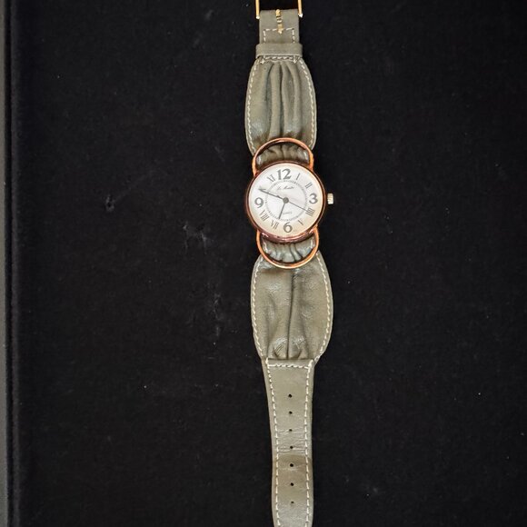 Le Montre Quartz Watch with Green Band-vintage - Picture 2 of 12